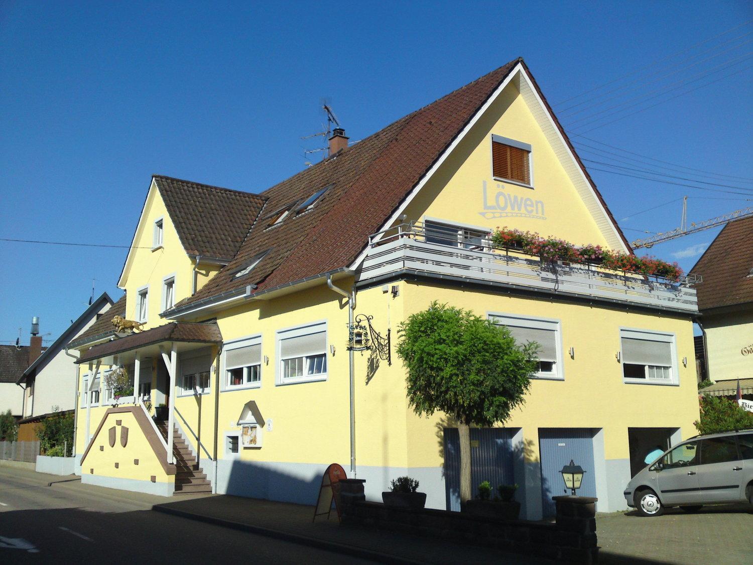 Landgasthaus Loewen Mit Gaestehaus Holzhausen (Breisgau-Hochschwarzwald) Exterior foto